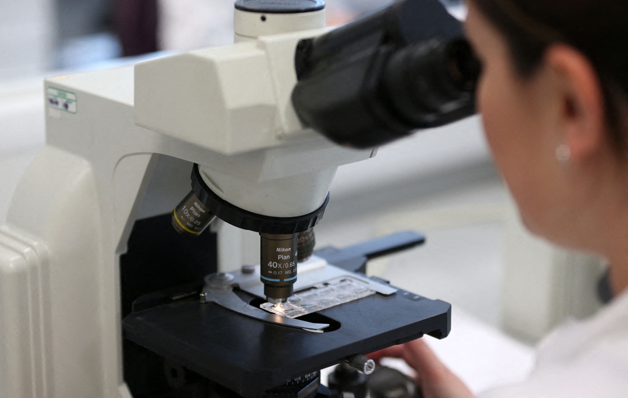 Bebek, DNA'sının bir harfini yeniden yazarak kurtarıldı