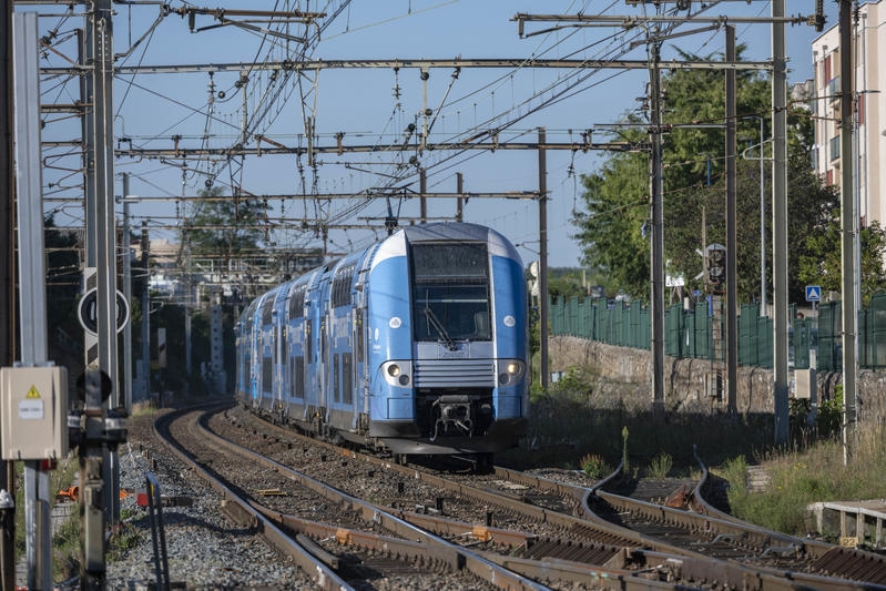„Jeder spielt kleine Eisenbahn“: In Marseille demonstrieren Bahnarbeiter gegen die ersten TER-Züge von Transdev