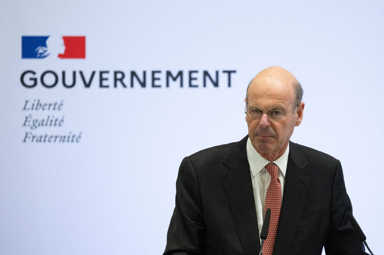 „Zu viele Beamte“: Warum der geplante Personalabbau im öffentlichen Dienst den Staat teuer zu stehen kommt