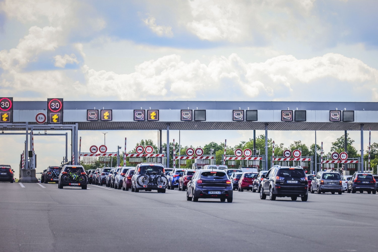 Philippe Tabarot is counting on part of the profits from motorways to finance transport