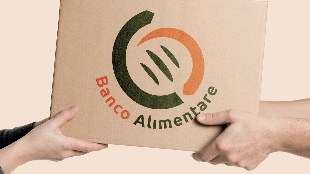 Campania Food Bank, im Mercato San Severino das Abendessen der Solidaritätsbürgermeister