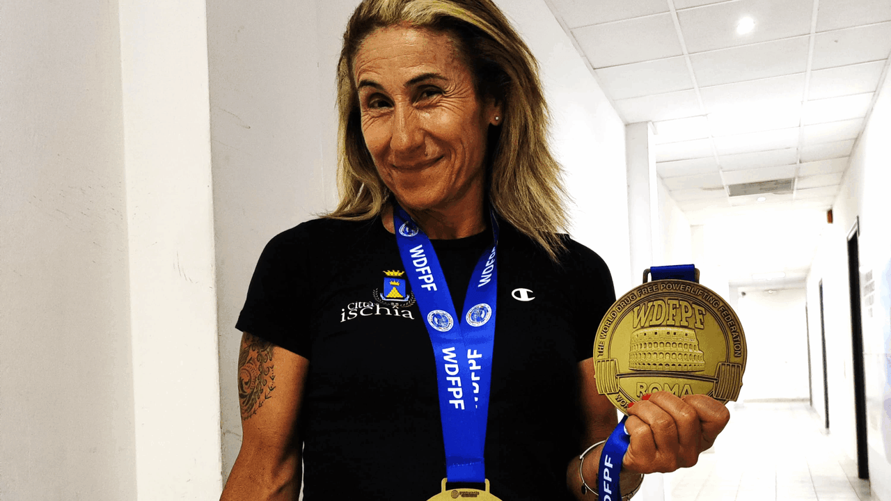 Antonella Gentile triumphs at the 2025 Powerlifting World Championships: Gold in the flat bench press in Rome