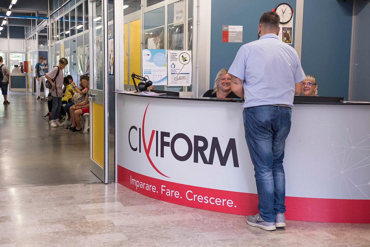 Отличники, получившие награду от Civiform