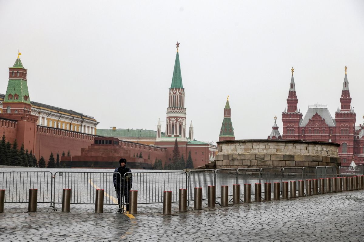 RUSSIA/ From a friendship in the old USSR, the hope that things can change in Gaza and Ukraine
