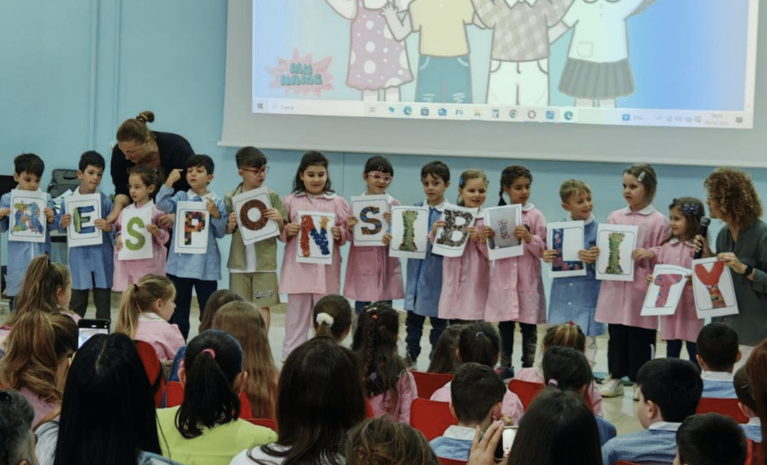 Vingt ans d'eTwinning, l'école « Catalano-Moscati » de Foggia célèbre l'Europe de la collaboration entre étudiants