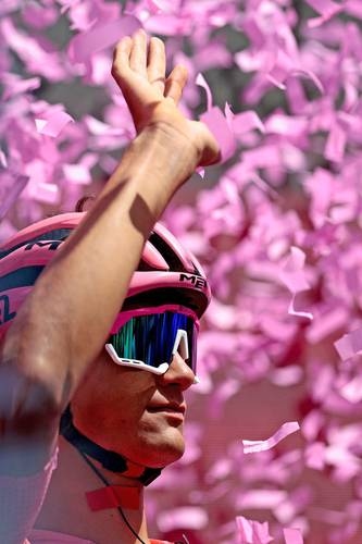 Adiós al rosa, Del Toro pierde  el liderato tras ataque de Yates