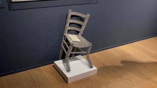 Muzeum w Weronie pozywa mężczyznę, który rozbił krzesło pokryte szkłem