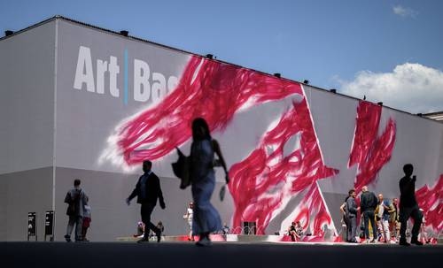 Art Basel eröffnet in der Schweiz