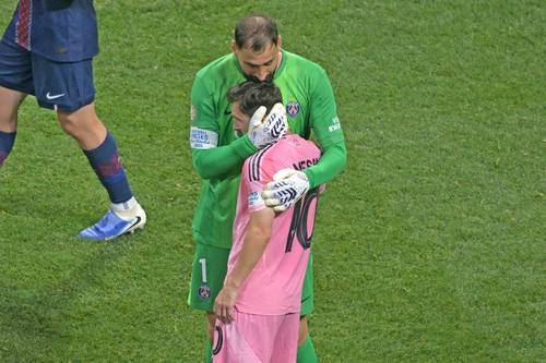 PSG goleia Inter Miami por 4 a 0 e avança às quartas de final