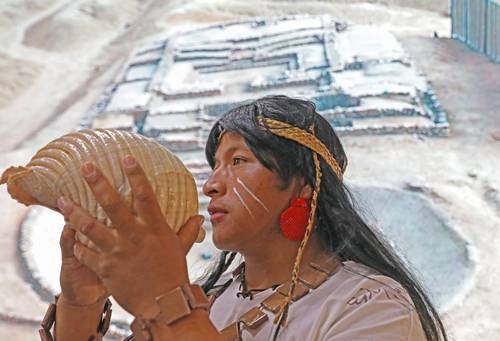 In Peru is een 3500 jaar oude stad ontdekt die de kust met de Andes verbond.