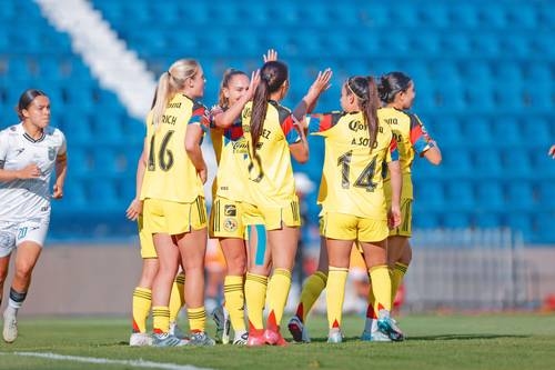 L'America umilia Querétaro 11-0 e guida la classifica.