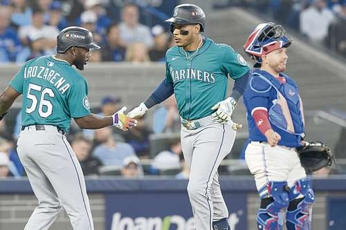 Mariners derrotam Blue Jays por 10 a 3, Dodgers vencem Brewers por 2 a 1