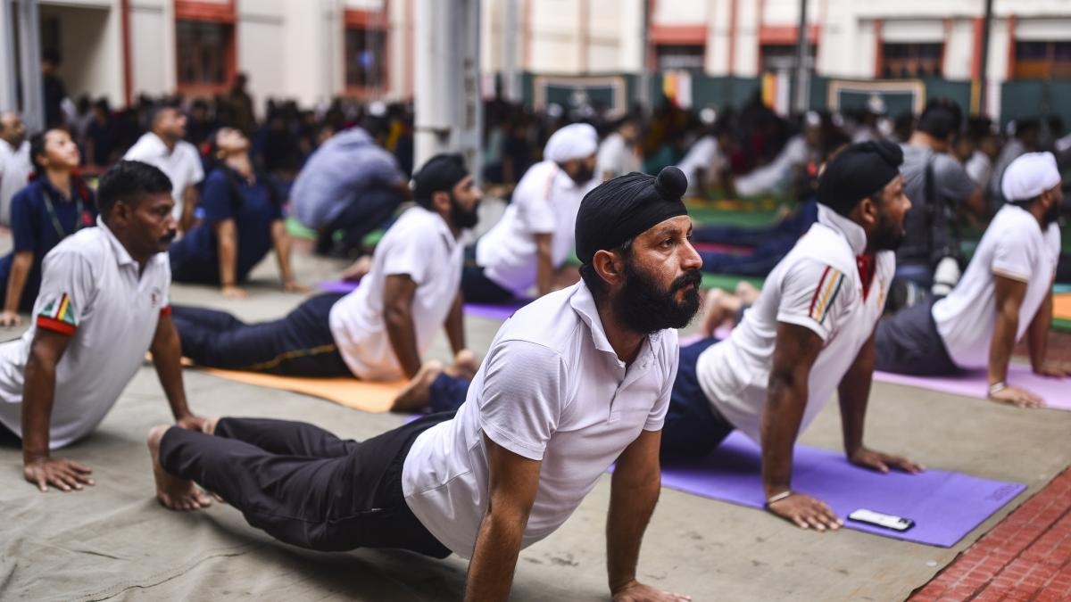 Wielkie obchody Międzynarodowego Dnia Jogi w Indiach