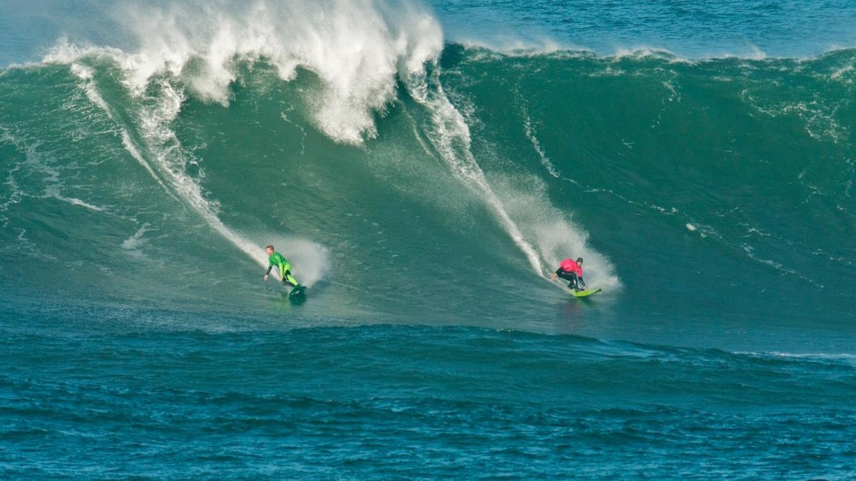 Santander recibe al campeonato de surf de La Vaca Gigante con olas de más de nueve metros