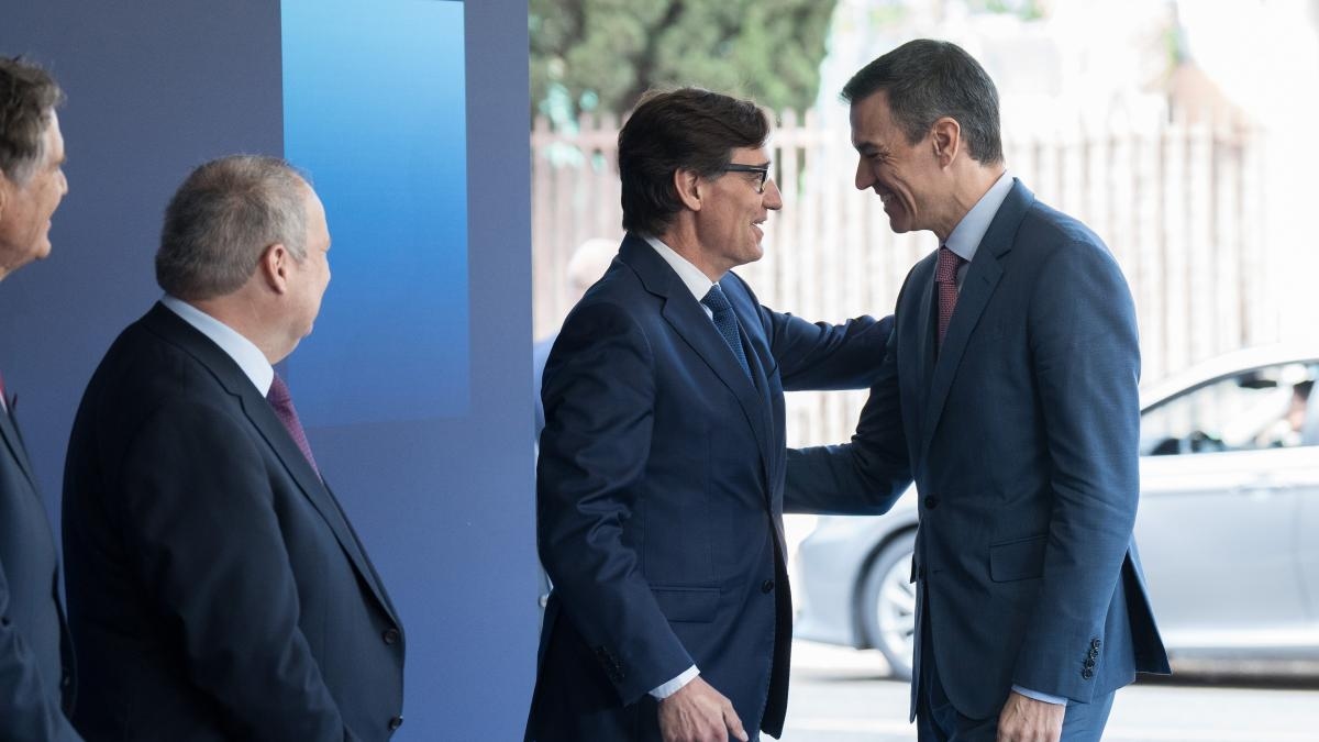 Aznar'ın FAES'i "yunus" Illa'ya işaret ediyor