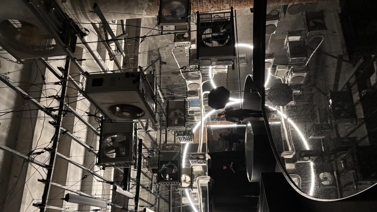 Das Natürliche und das Künstliche gehen auf der Architektur-Biennale in Venedig Hand in Hand