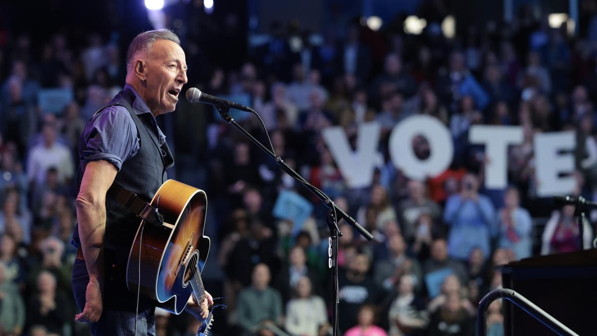 Trump, Springsteen, Beyoncé ve Bono hakkında soruşturma çağrısında bulundu