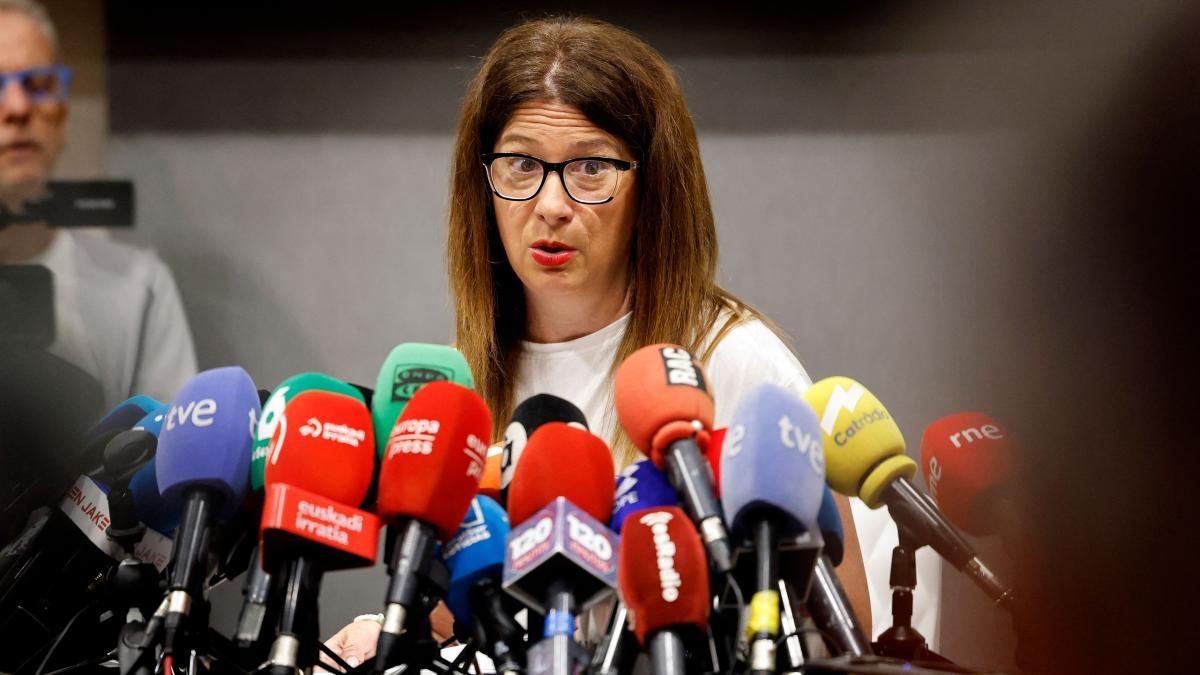 The Prosecutor's Office requests an investigation into Leire Díez for four possible crimes.