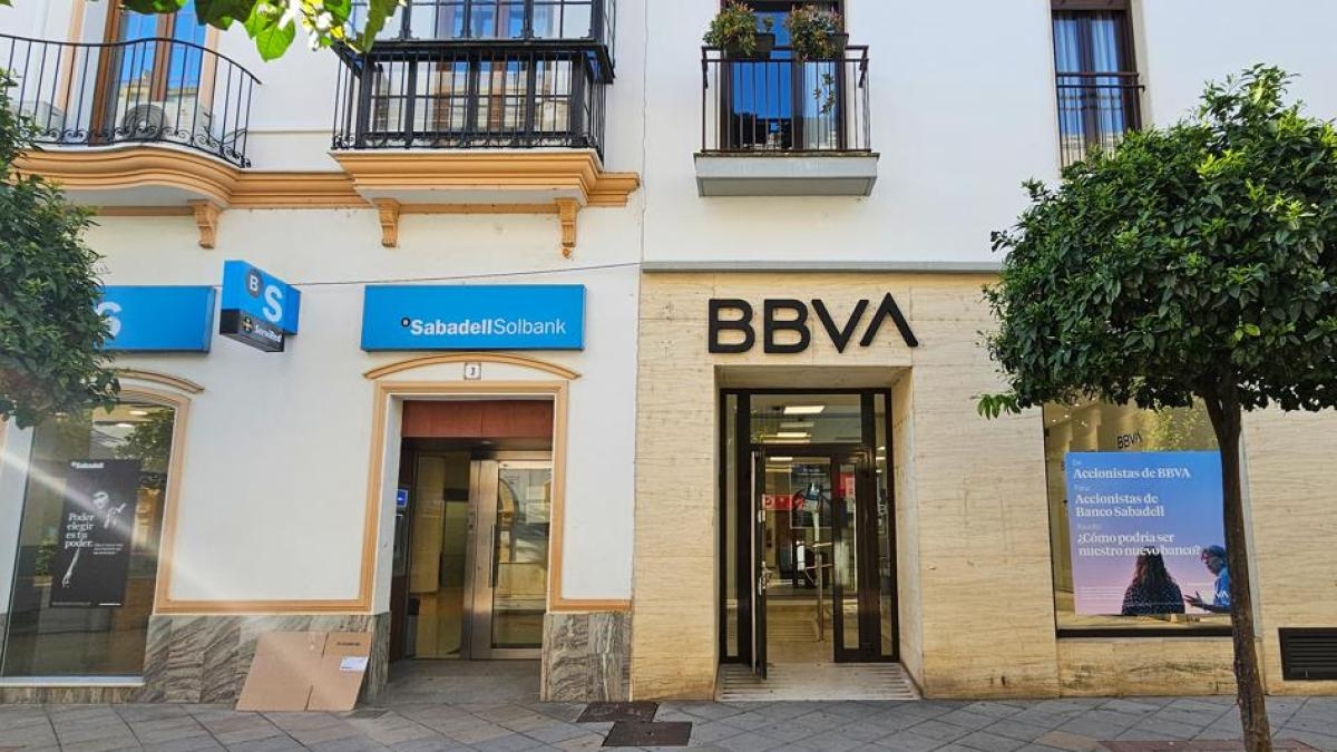 La forte crescita di Sabadell in borsa aumenta la pressione su BBVA affinché migliori la sua offerta.