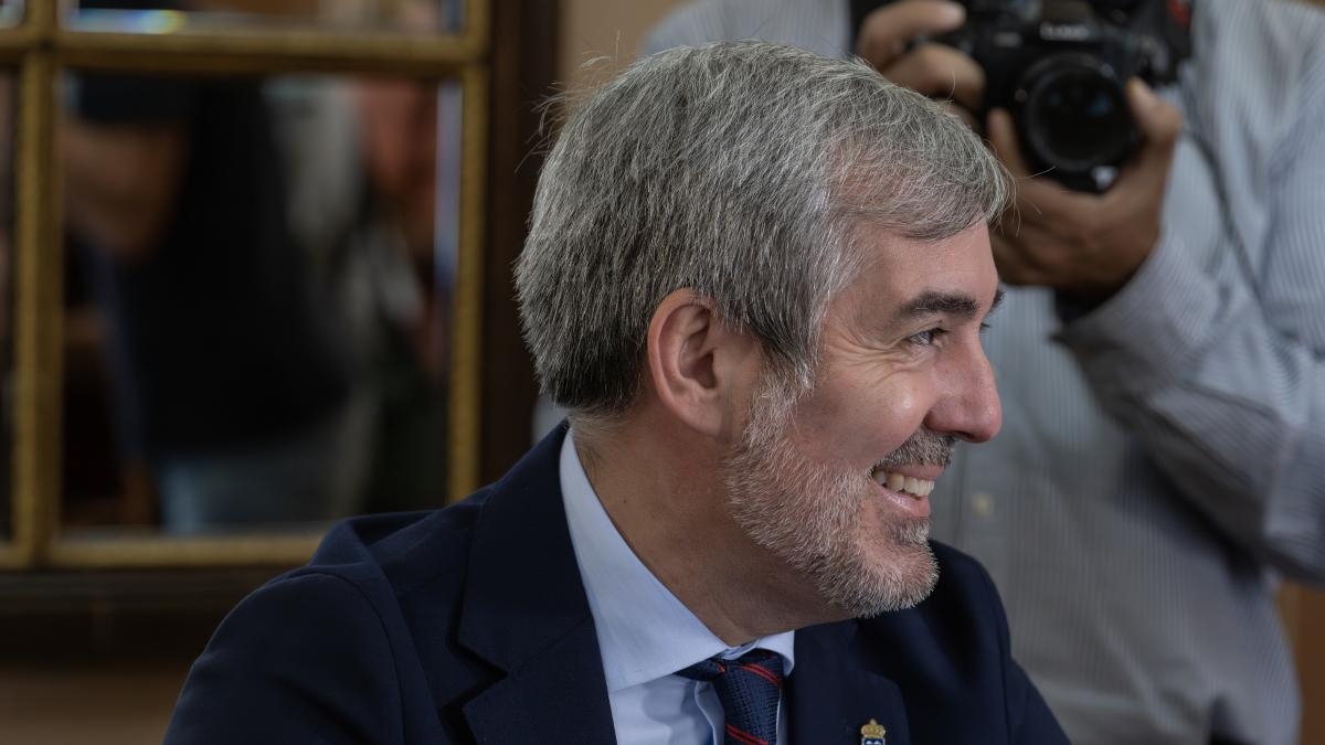 Fernando Clavijo: „Sánchez musi poddać się wotum zaufania”.