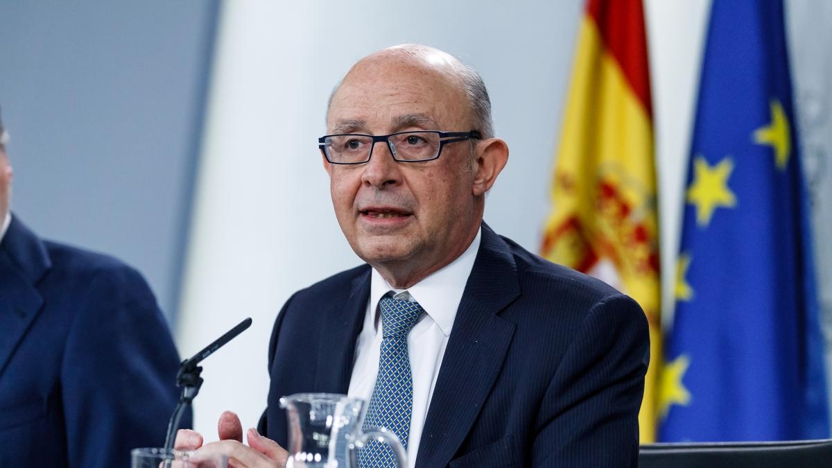 Prokuratura podejrzewa, że Montoro korzystał z usług osób trzecich w celu ukrycia pieniędzy.