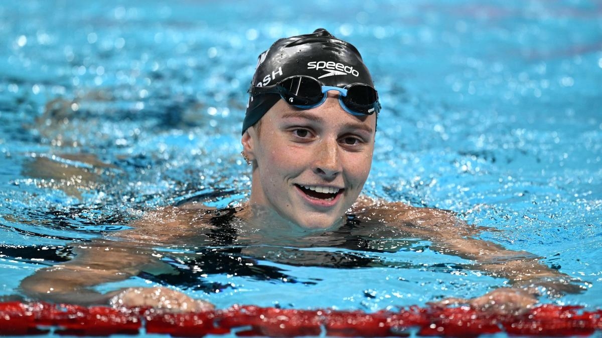 Summer McIntosh explores uncharted swimming territory in Singapore: “It’s the start of something amazing.”