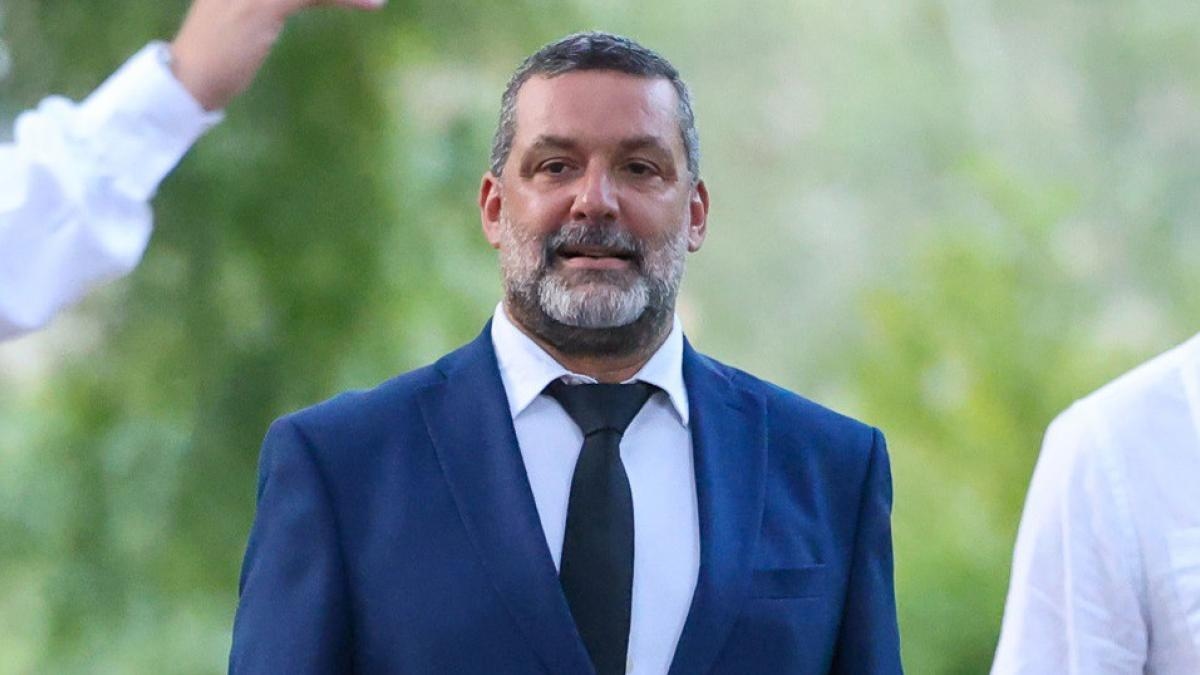 Stan zdrowia majorkańskiego piosenkarza Jaume Anglada poprawia się „zadowalająco”.