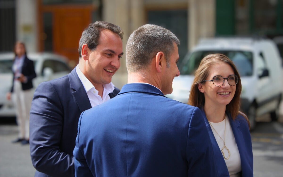 "Ik weet niet waar hij bang voor is": Minister Aurore Bergé valt Grégory Doucet aan tijdens bezoek aan Lyon