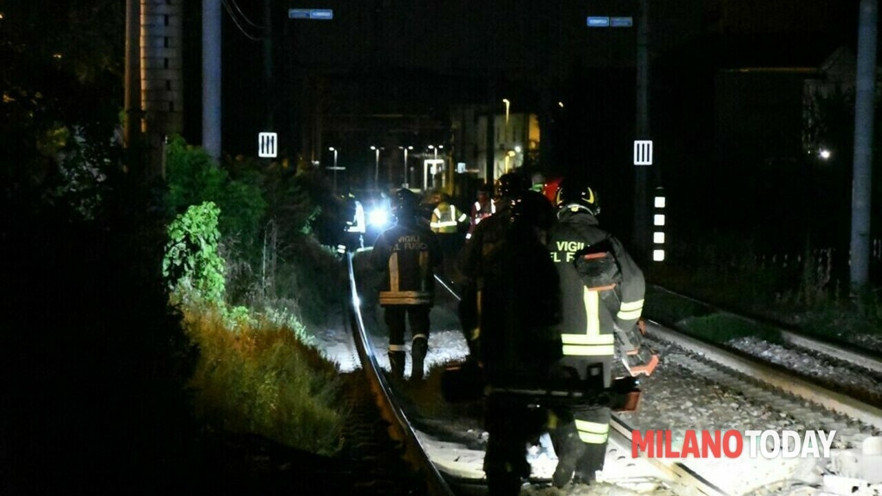 Un joven de 19 años muere atropellado por un tren en una estación