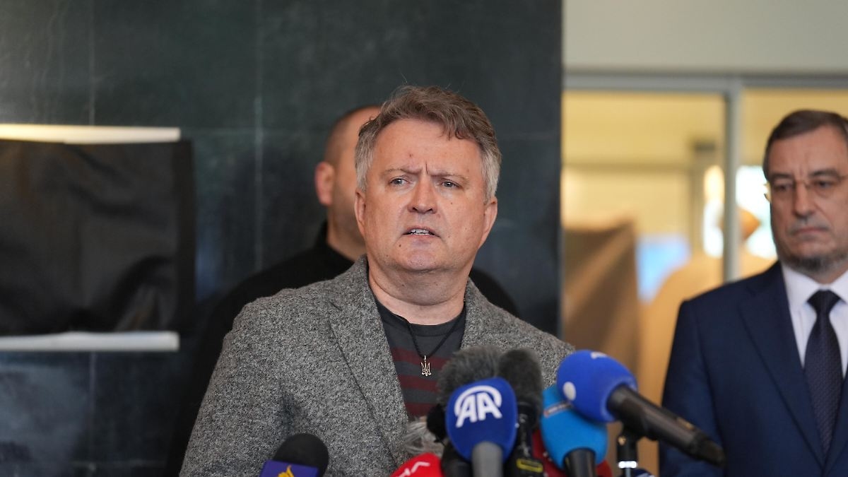 „Rosjanie zabijają Rosjan”: ukraiński minister ujawnia szalony szczegół negocjacji w Stambule