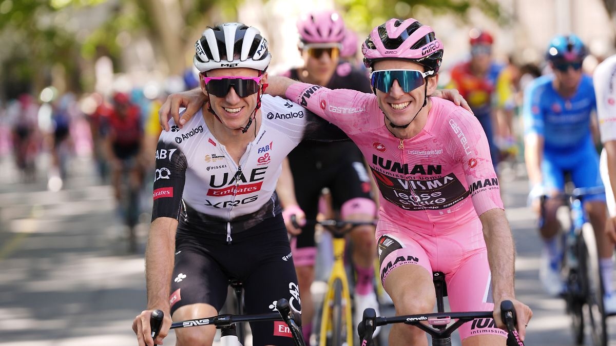 Simon Yates wint de Giro: na een noodlottige etappe volgt een sprookjesachtige finale