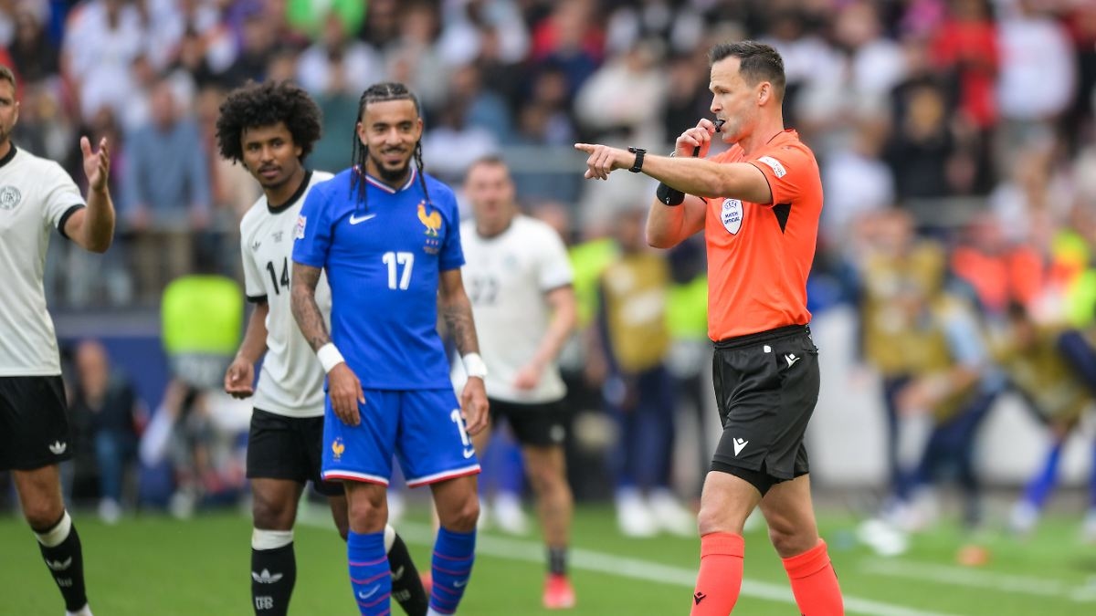 Strittige Entscheidungen: Die DFB-Elf hat das Glück mit den Schiedsrichtern verloren