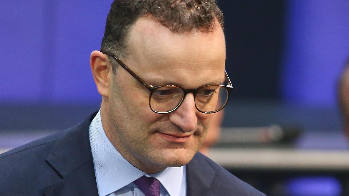 What he would "never do again": Spahn defends mask purchases with "financial risks"