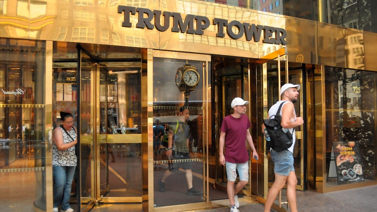 «Нужно быть везде»: ФИФА переезжает в офис в Trump Tower