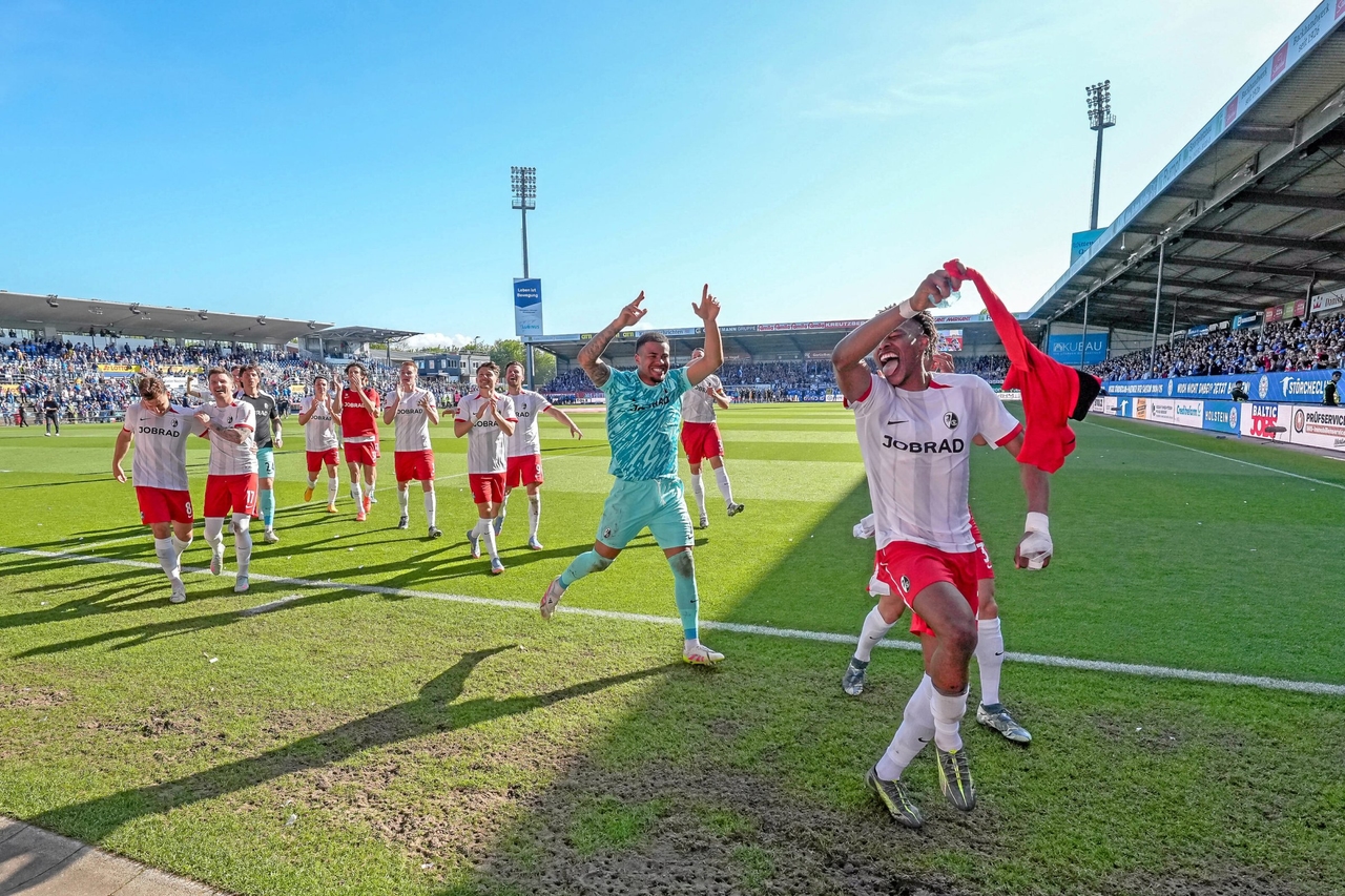 Bundesliga | SC Freiburg quer chegar à Liga dos Campeões via Frankfurt