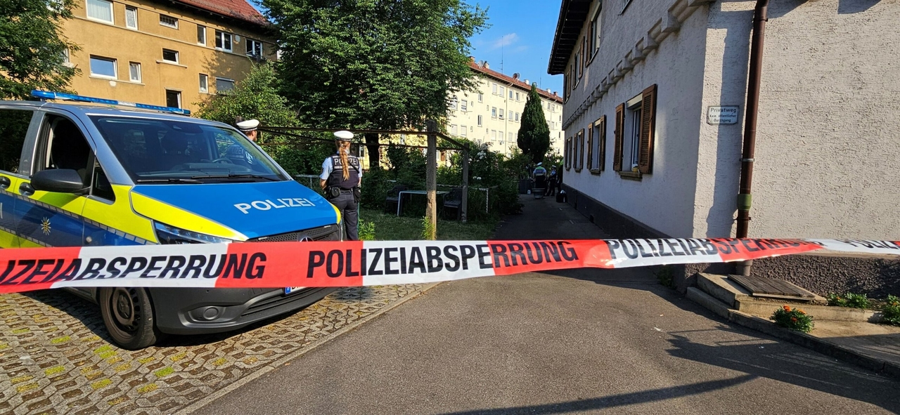 Violenza della polizia | La polizia di Stoccarda spara a un diciottenne