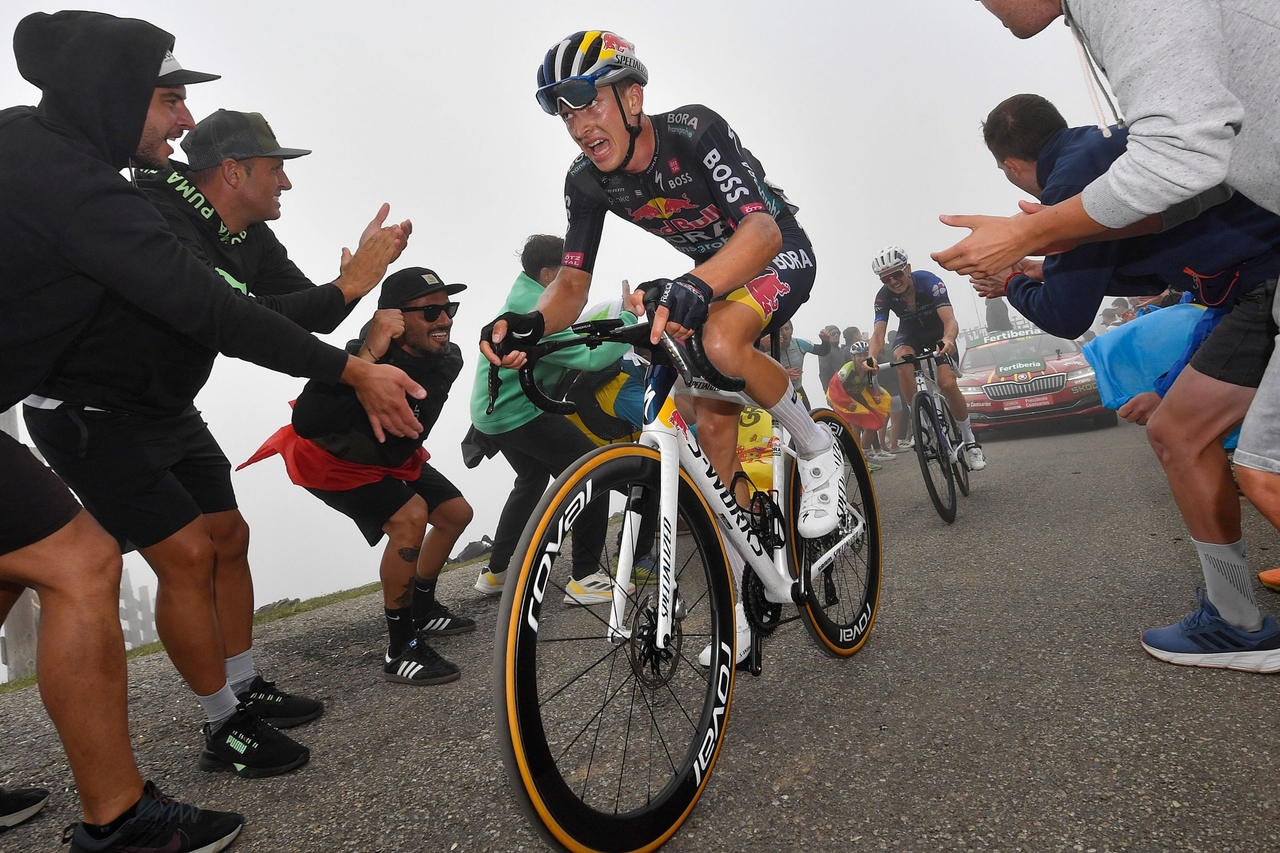 Tour de France | Lipowitz' Tour-debuut: van waterdrager tot baken van hoop