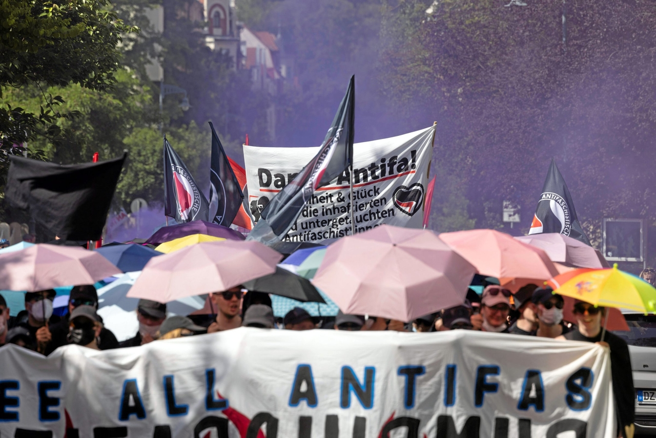 Federal Prosecutor General | Budapest Complex: Charges against six anti-fascists