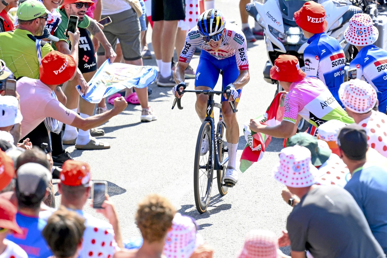 Ciclismo | Florian Lipowitz aprimora o Tour da Alemanha