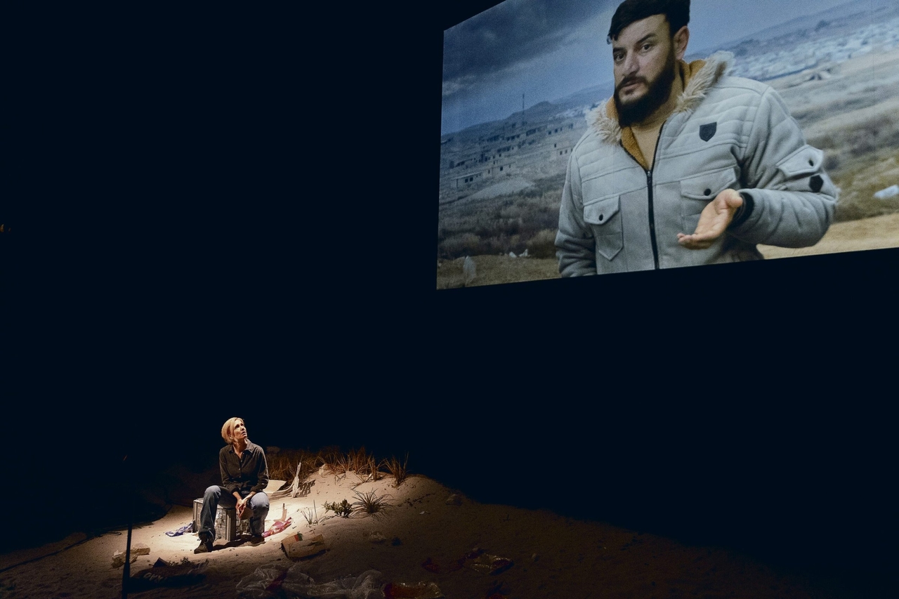 »El Vidente« | Milos Rau en la Schaubühne: Cada muerto, una imagen