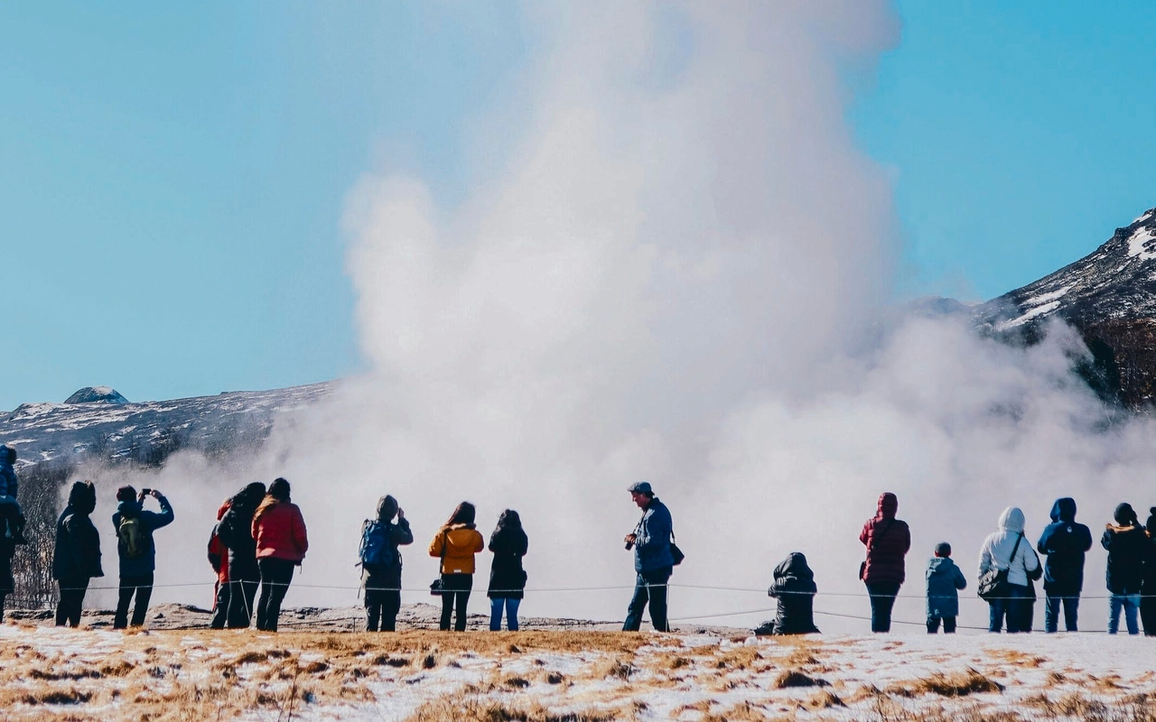»Öffnet sich der Himmel« von Seán Hewitt | Siehst du den Sternenglitzerstoff?
