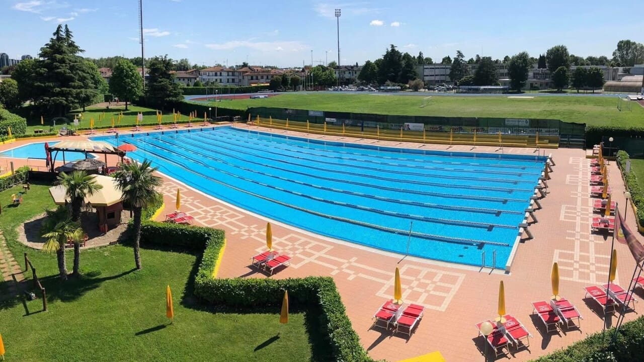 Operação de vandalismo em piscina municipal: investigação em andamento