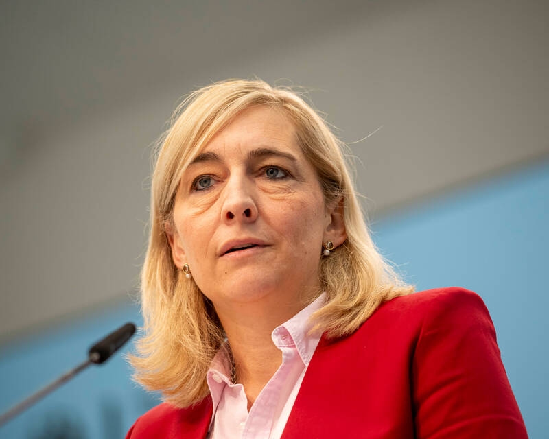 Пакетная документация: BMG предоставляет продление на один год