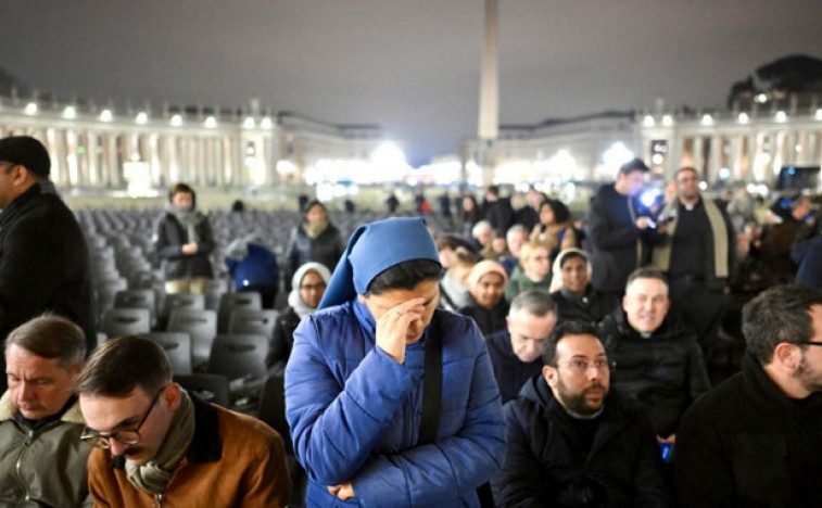 Vaticano: Papa Francia accoglie con favore le notti serene