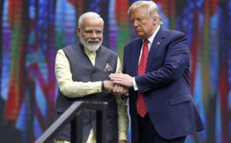 Trump: Hindistan Devlet Başkanı Modi ile görüşmeler devam ediyor