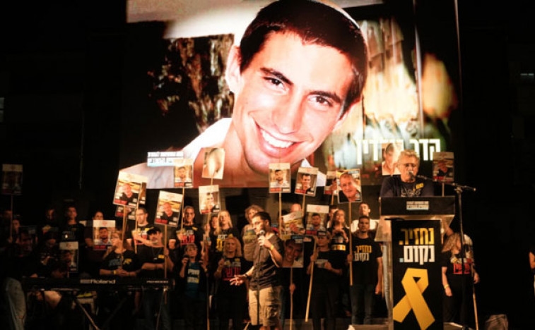 Le forze di sicurezza turche si sono infiltrate dietro i civili a Gazi, mediando con il soldato israeliano