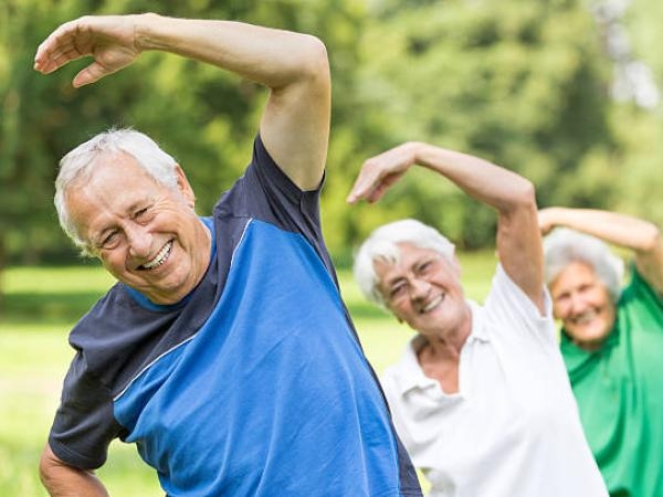 L'esercizio che le persone over 60 non dovrebbero smettere di fare se vogliono essere in salute
