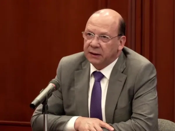 "Il debito di 120 miliardi di dollari lasciato dal governo precedente è stato completamente saldato"