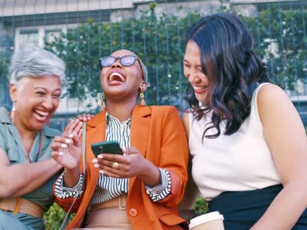 Which Colombian city has the funniest people? AI answers