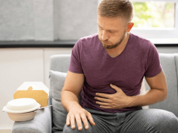 Stomach ache? The difference between the 'stomach flu' and food poisoning
